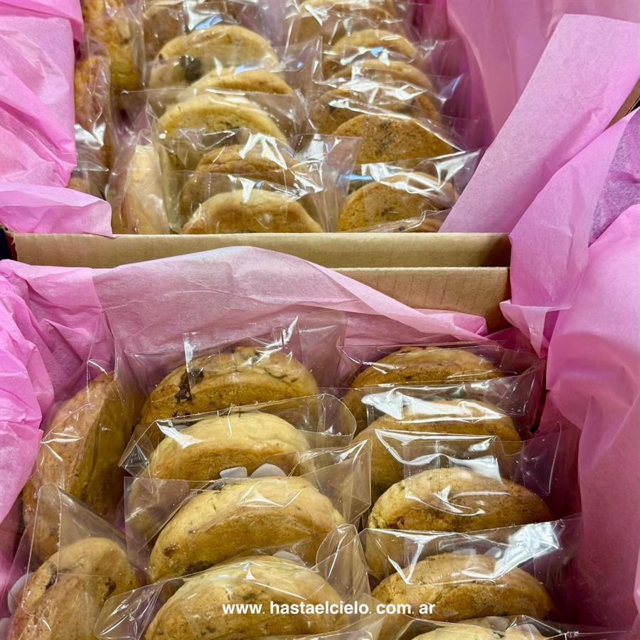 GALLETAS GIGANTE NEW YORK CON ROCKLETS X 12 UNIDADES